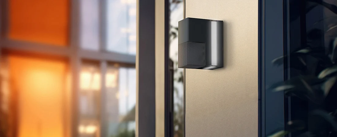 Die neuen Aleum B.E.G. Bewegungsmelder: Puristisches Design mit leuchtendem Glow.